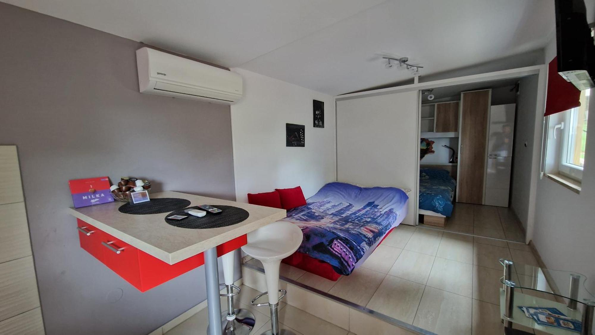 Urinj Apartment Кострена Екстериор снимка