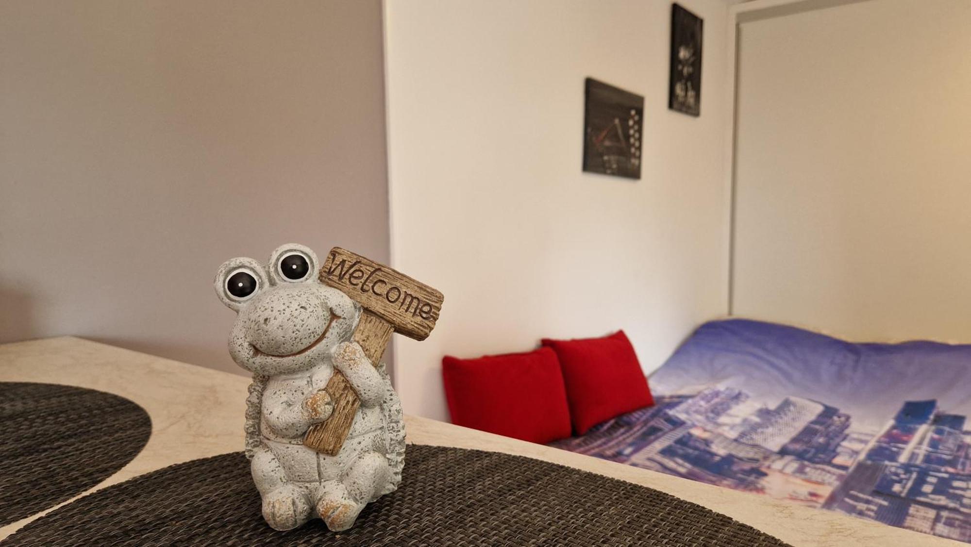 Urinj Apartment Кострена Екстериор снимка