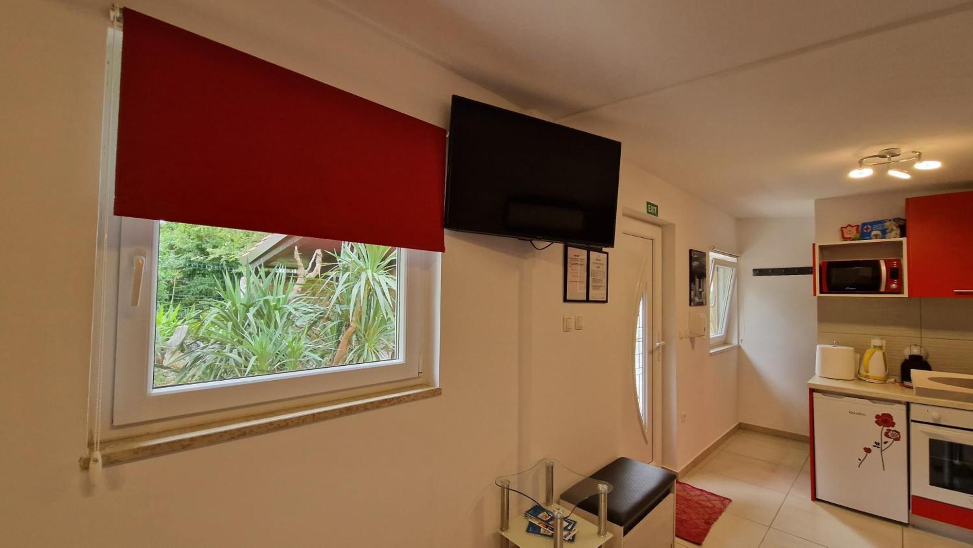 Urinj Apartment Кострена Екстериор снимка